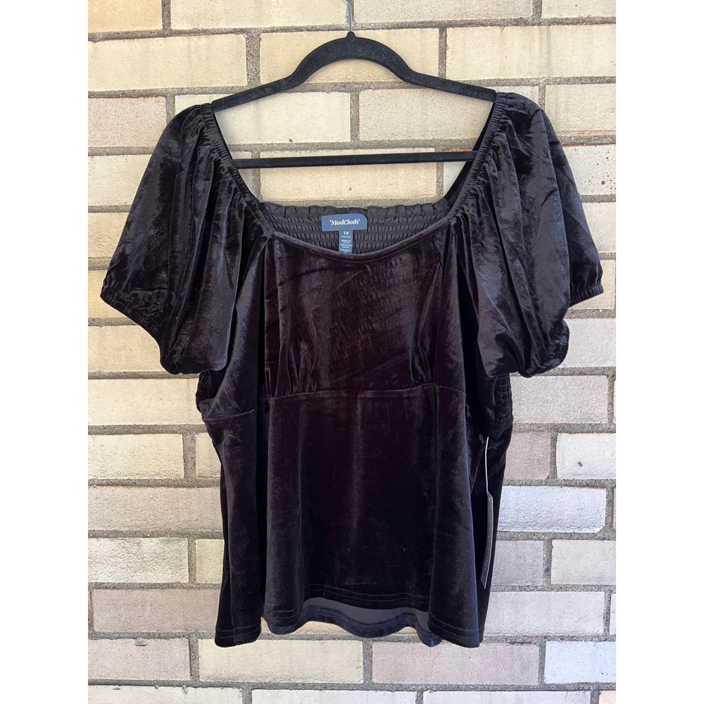 ModCloth Black Velvet Short Sleeve Smocked Back Babydoll Crop Top Size 1X NWT